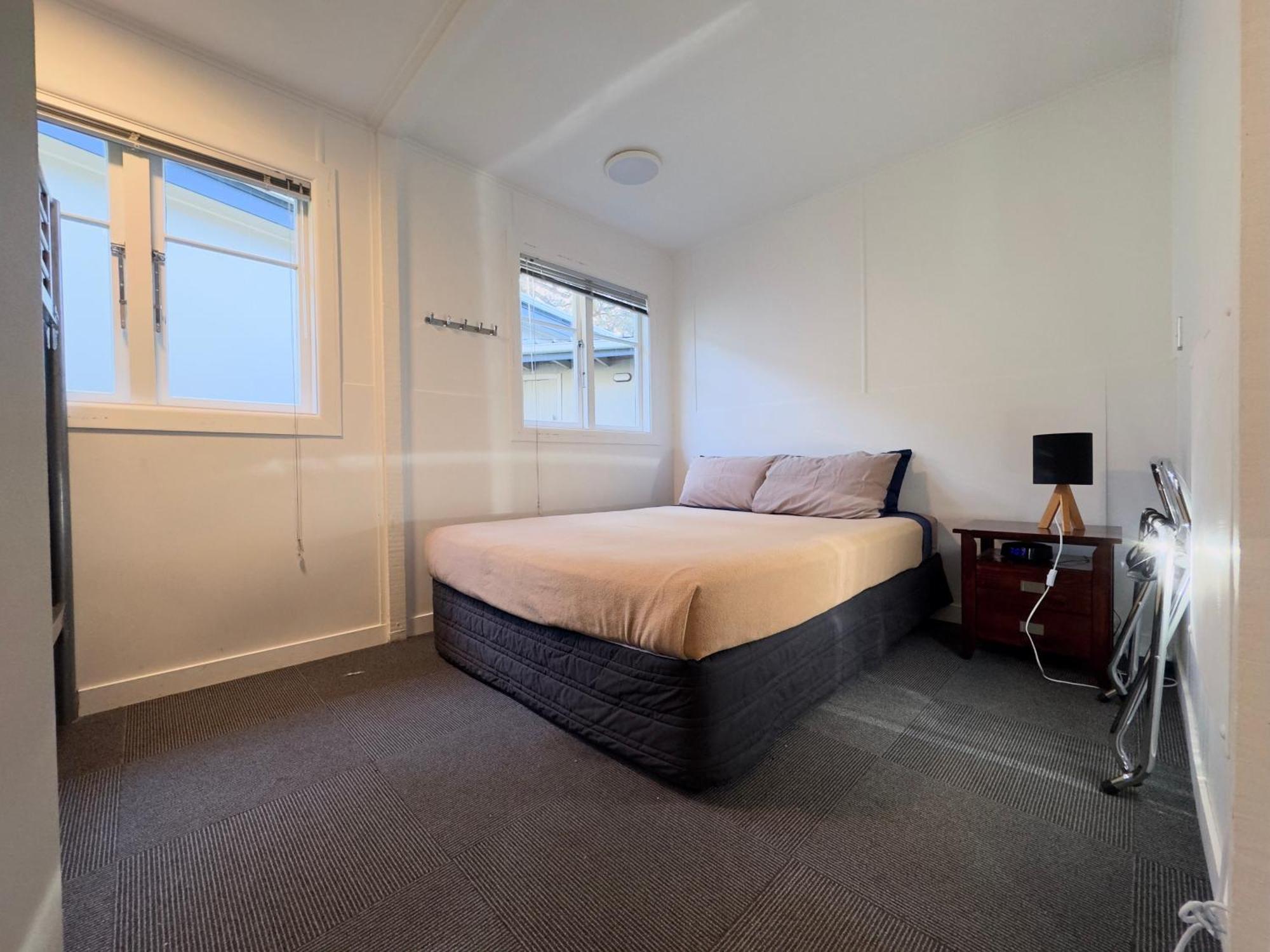 Waiheke Backpackers Hostel Onetangi Buitenkant foto