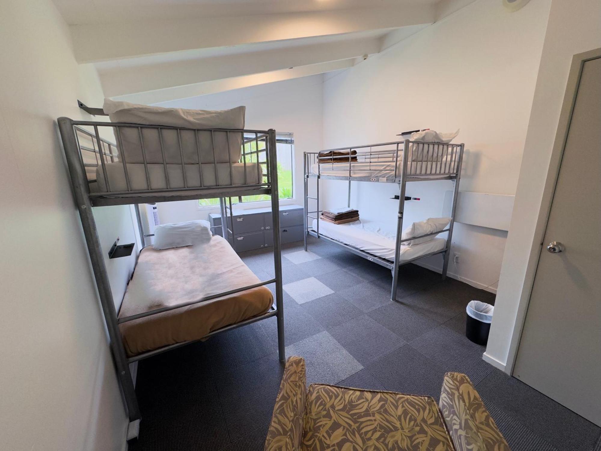 Waiheke Backpackers Hostel Onetangi Buitenkant foto