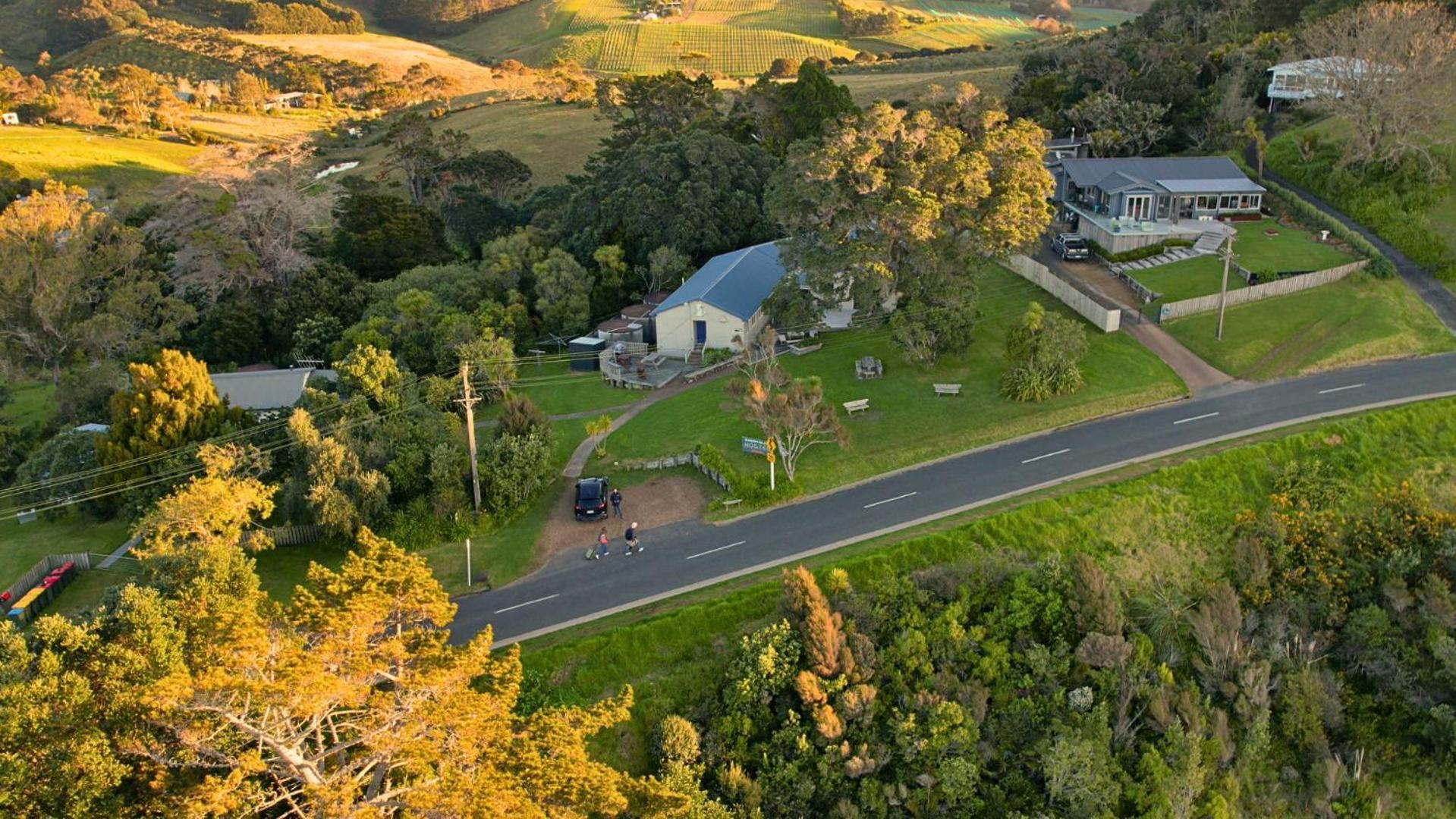 Waiheke Backpackers Hostel Onetangi Buitenkant foto